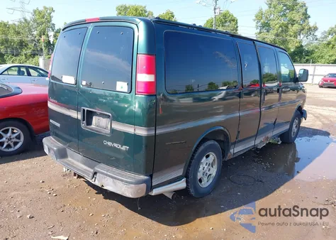 2004 Chevrolet Express z USA, uszkodzony, nr VIN 1GBFG15T941151826